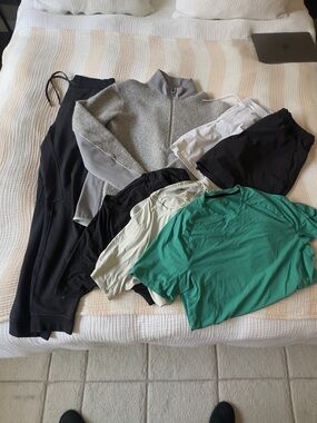 Lululemon 7 items bundle. See description